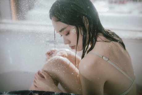 Queenie Lam model beautiful images