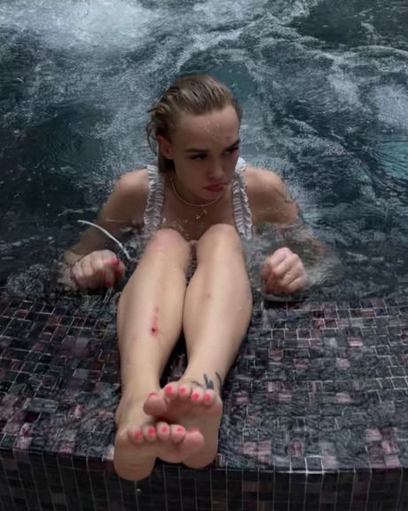 Diana Shurigina adult model pictures