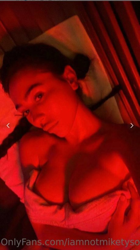 Tyson Daily Salomon_ naked star gallery