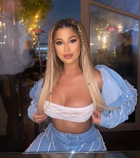 Amanda Padilla star high quality image