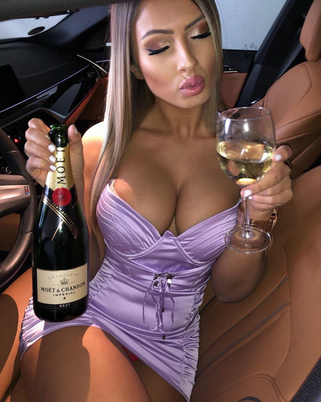 Vasilka Vazzzlegramm model adult gallery