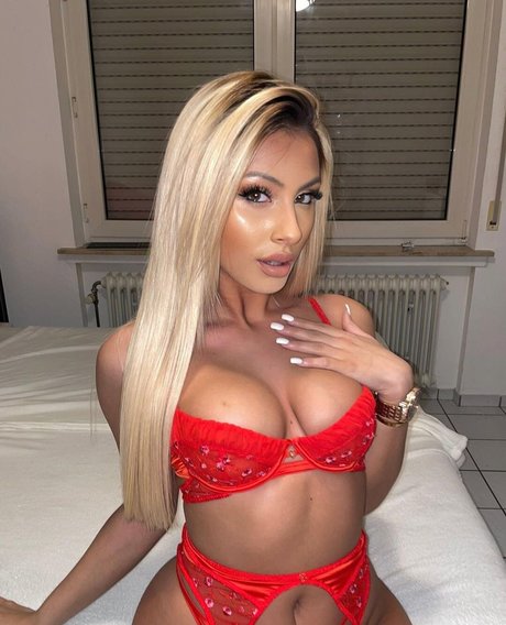 Vasilka Vazzzlegramm beautiful star pic