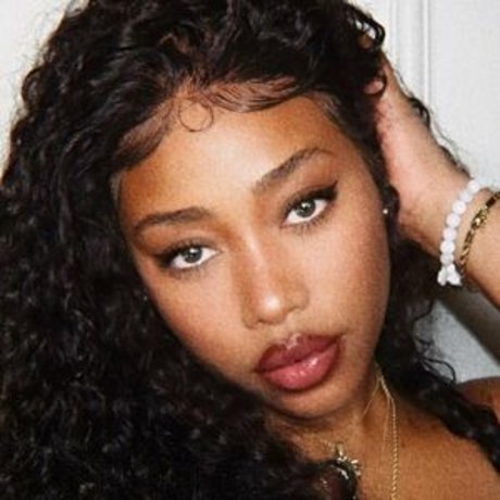 Chaotic Allure star sex images