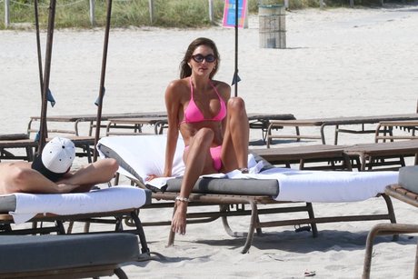 Debbie Stpierre model pics