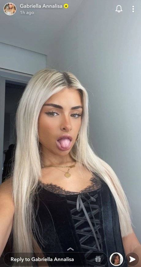 Gabriella Annalisa erotic star photo