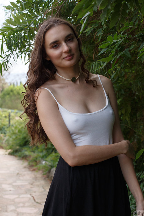 Irina Shugova_ pornographic model images