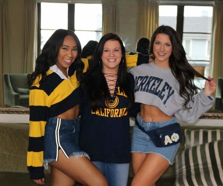 Jessica Bartlett model erotic picture