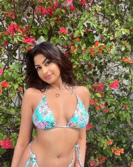 Shreya Arun_ pornstar top pictures