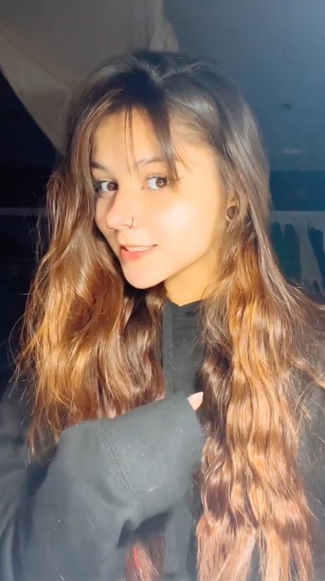 Sxvsy pornstar naked images