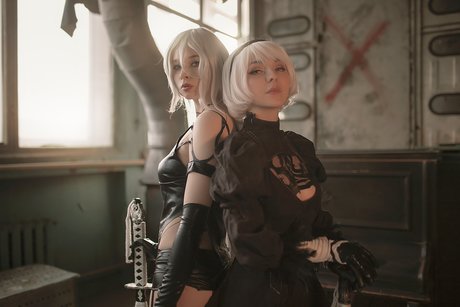 Dear Iris porn actress gallery