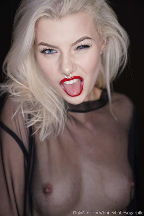 Honeybabesugarpiie_ star high quality image