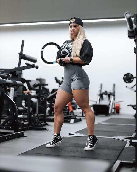 Kat Dinnigan perfect actress galleries