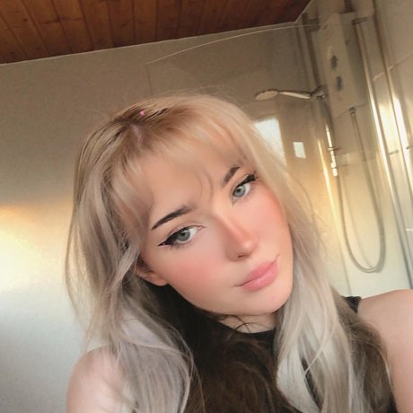 Millie Wild_ nudes model gallery