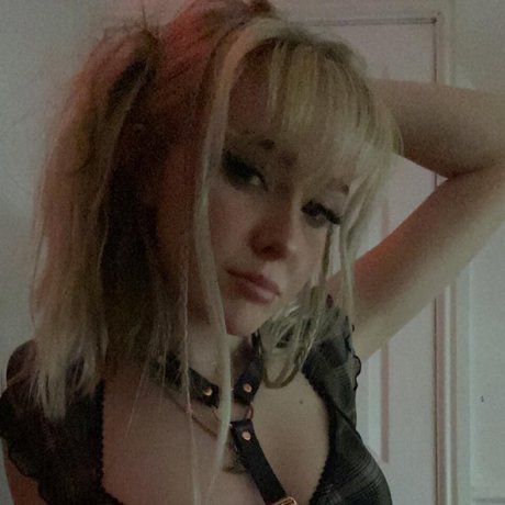 Millie Wild_ pornstar hot pic