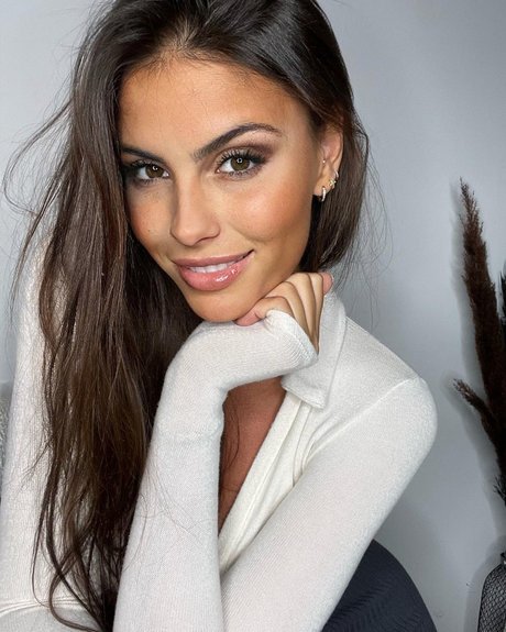 Natasha Nesci_ pornstar top img