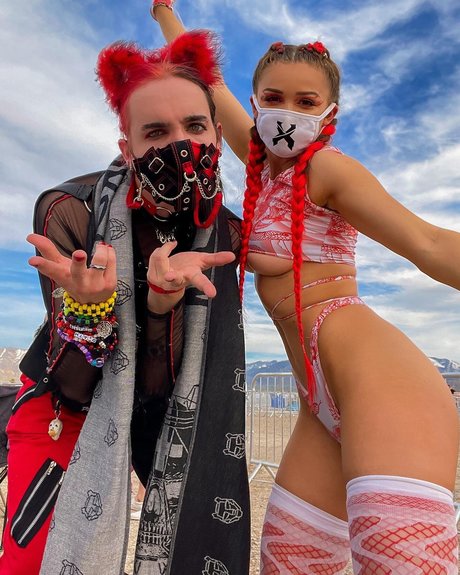 Sunflowerraver naked star pics