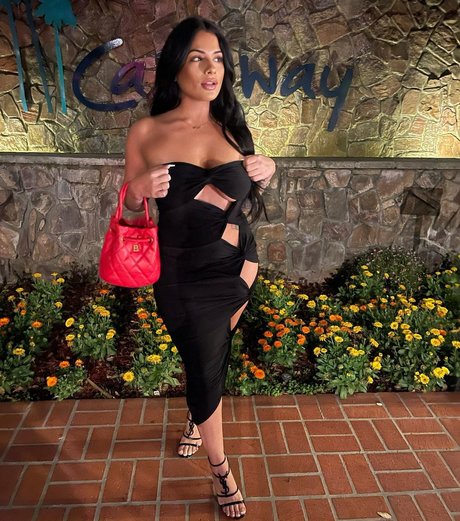 Taylor Stewart_ pretty star pictures