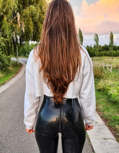 Amazon Eve nude actress img