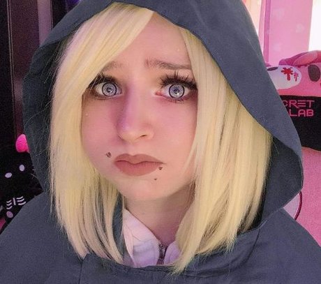 Shinuki hot pornstar picture