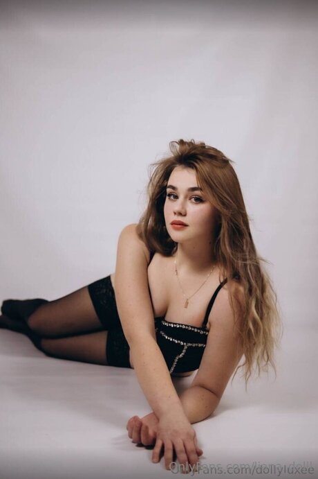 Liana Dolll model top archive