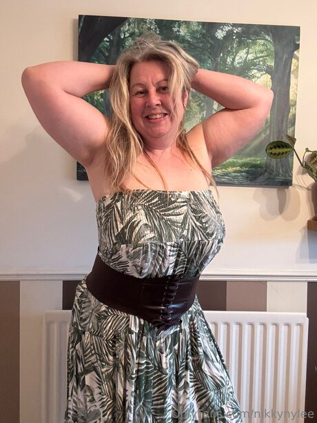 Nikkynylee erotic model images