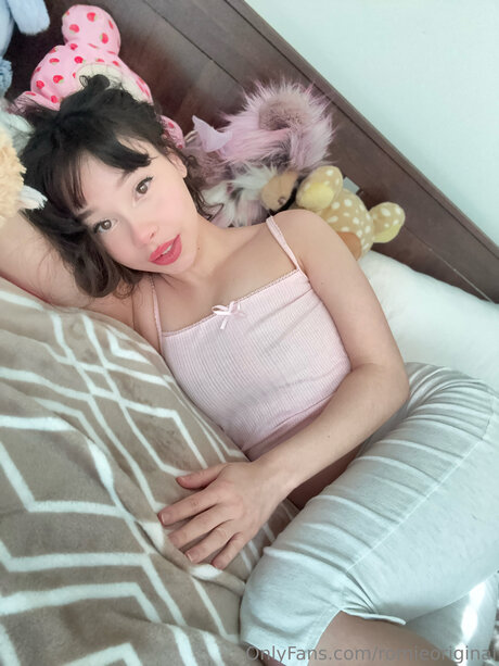 Romie Rae pornstar top gallery