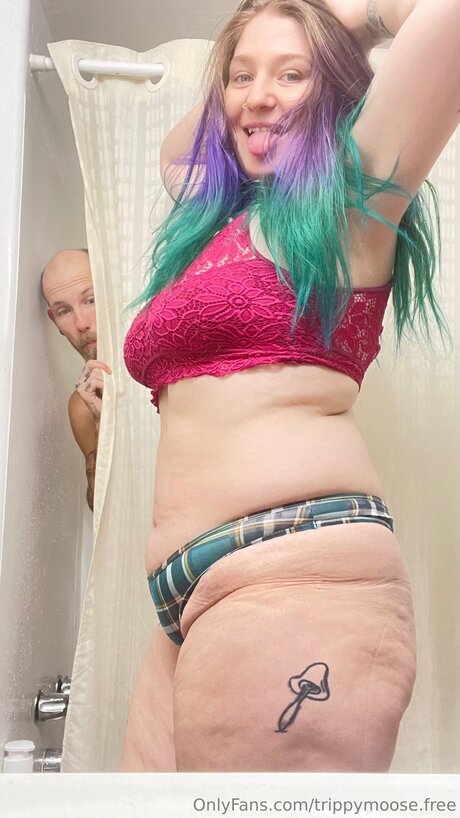 Trippymoose Free model pretty photo