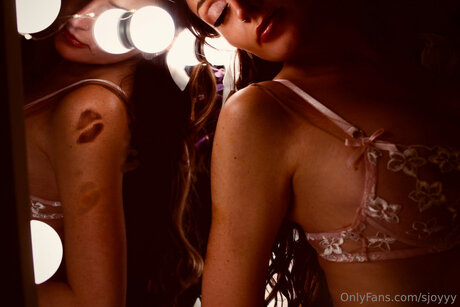 Sjoyyy high quality pornstar img