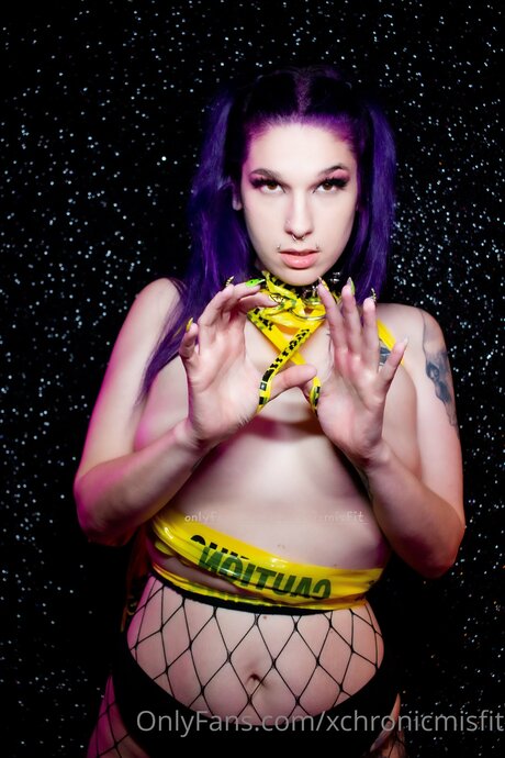 Xchronicmisfit naked pornstar picture
