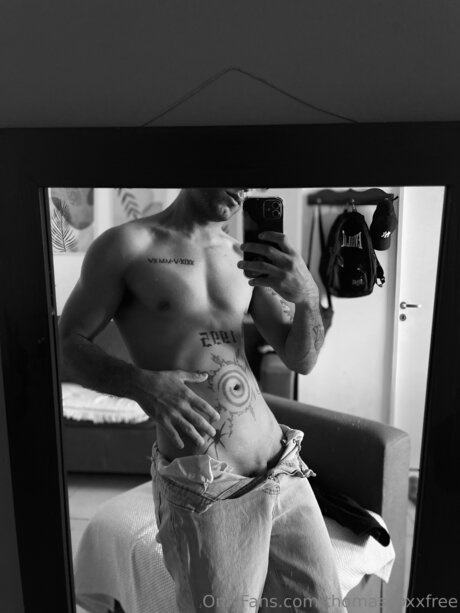 Thomascoxxfree pretty pornstar photo