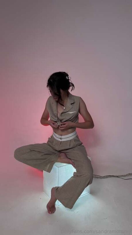 Sandramommy star hot photo