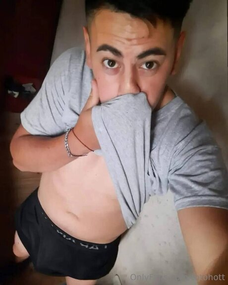 Totohott beautiful pornstar image