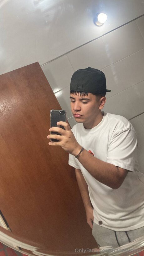 Frankhotmx pretty model images