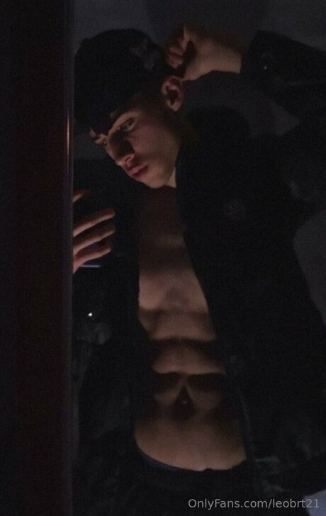 Leobrt21 model pretty pictures