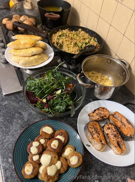 Roxy Blakee model perfect gallery