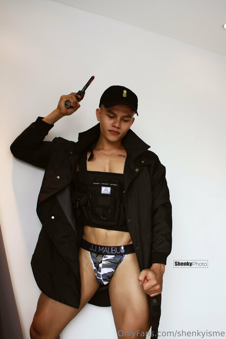 Shenkyisme model xxx galleries