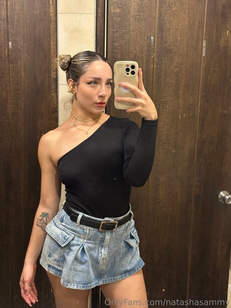 Natashasammy pornstar nudes pic