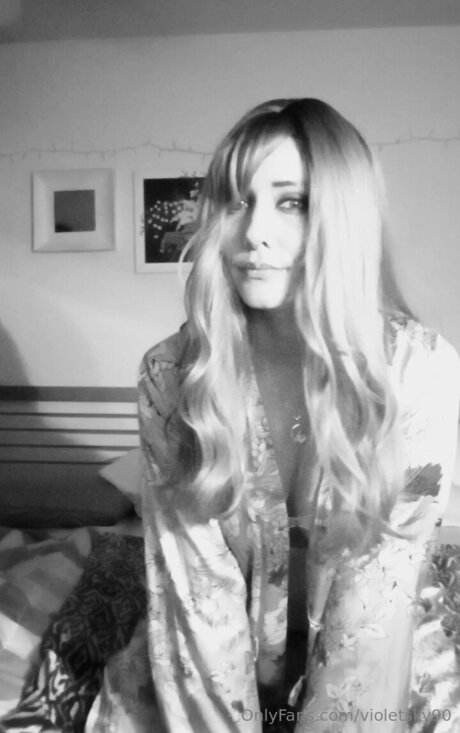 Violetsky90 pornographic star photos