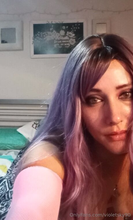 Violetsky90 erotic model images