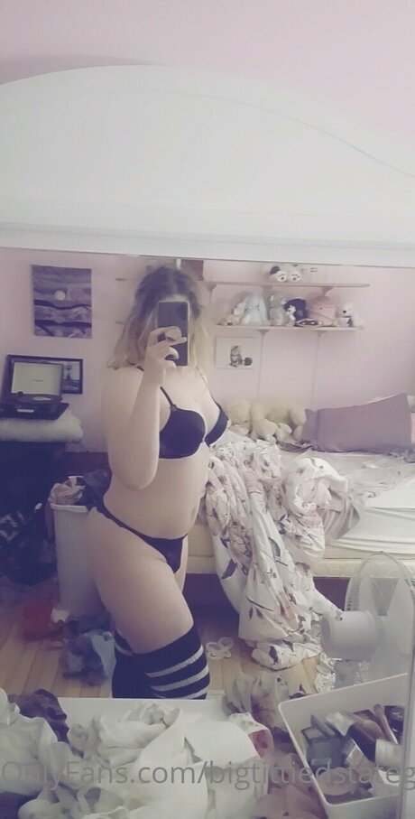 Bigtittiedstategf star art pictures