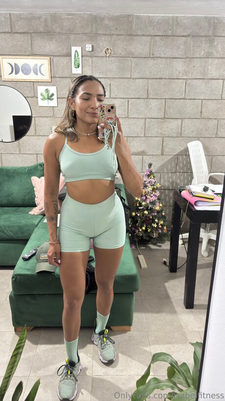 Isabelfitness exclusive actress picture