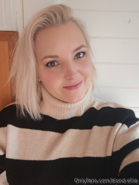 Blond Ellie pornstar image