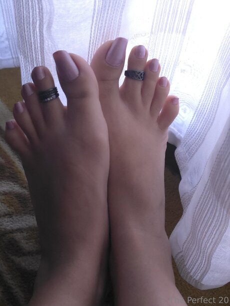 Theflawless20 naked model images