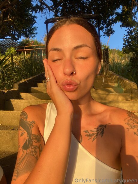 Catyqueen art star gallery