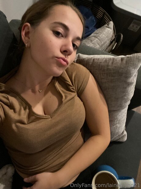 Laineylynn21 pornstar beautiful img