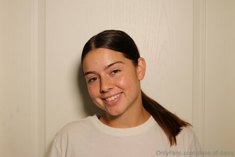 Dose Of Daisy porn star pic