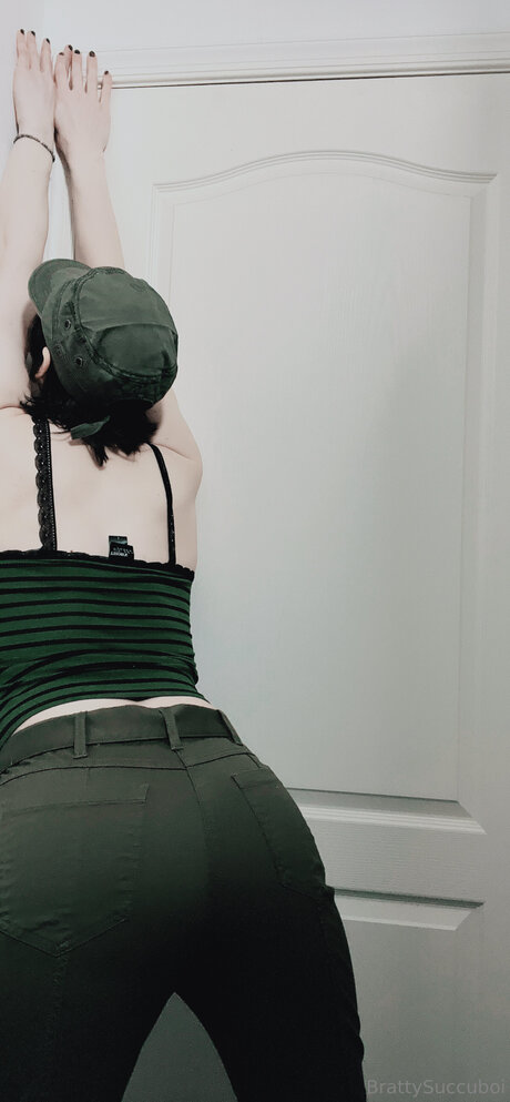 Tomboysuccubus hd model img