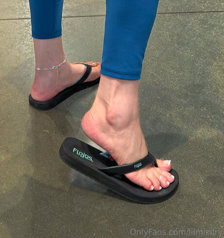 Lilmsdry hot actress pic