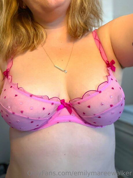 Emilymareewalker actress pics