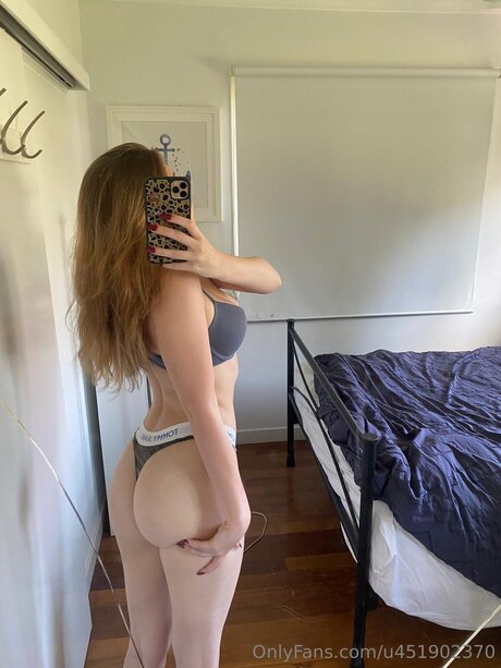 Innocentavaa porn actress image